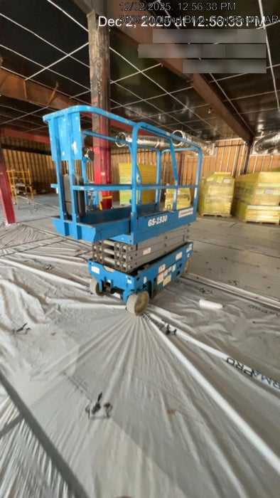 2019 Genie GS-1930 Fixed rails with chain Entry