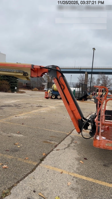 2019 JLG 660SJ
