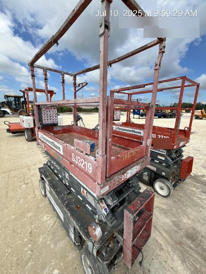 2021 SKYJACK SJ3219