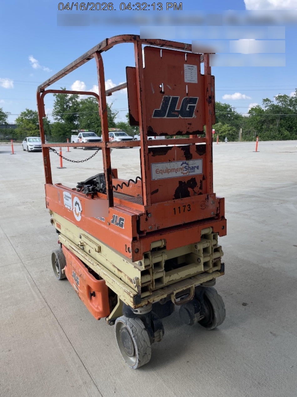 2016 JLG 1930ES