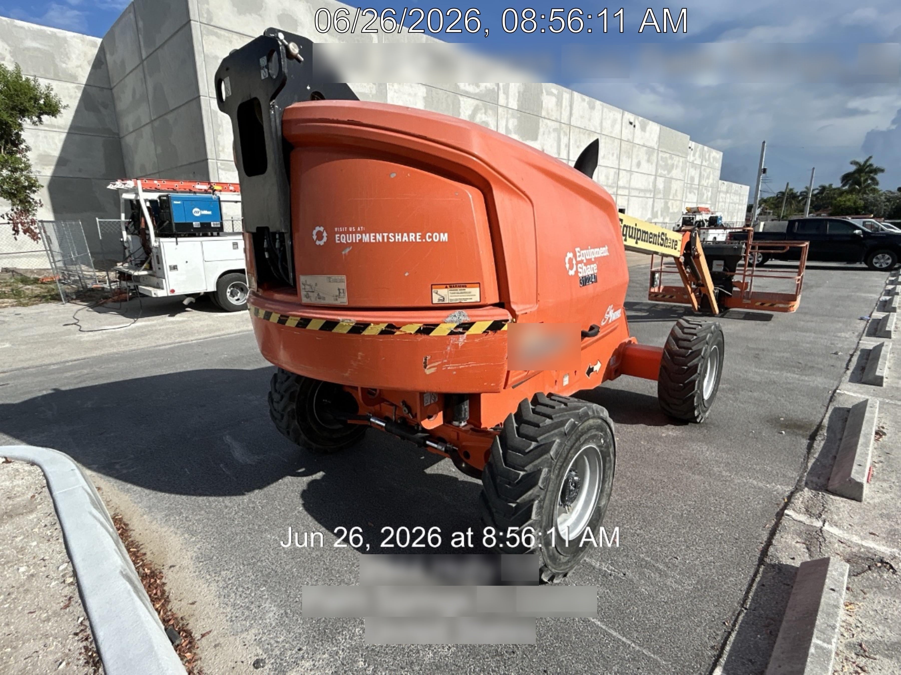 2023 JLG 460SJ