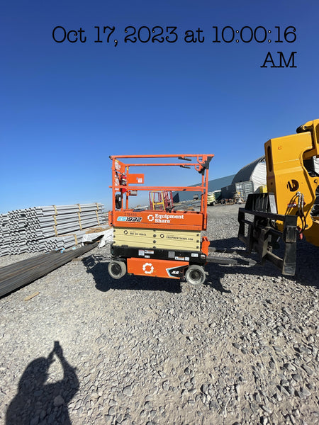 2022 JLG ES1932