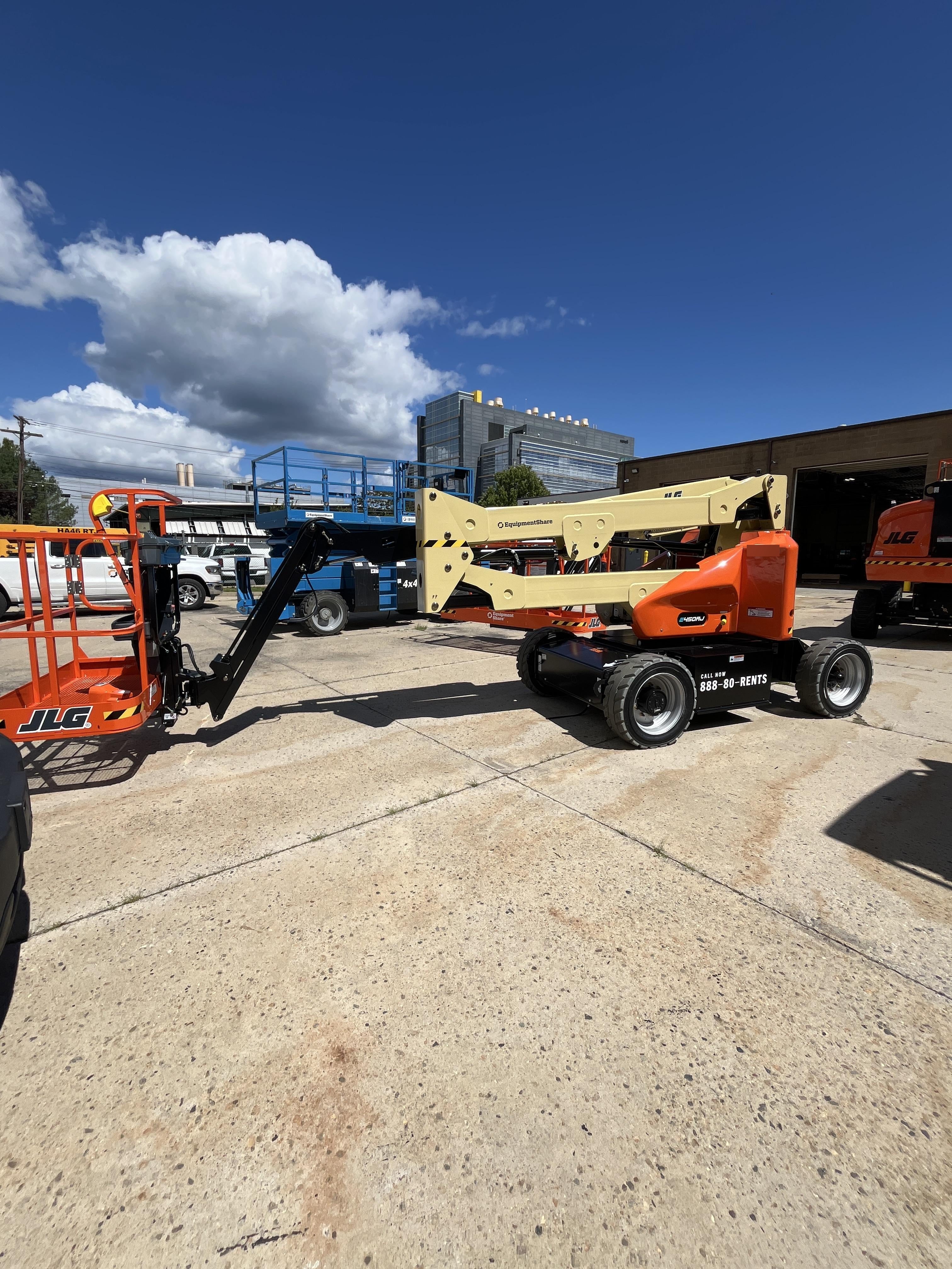 2026 JLG E450AJ