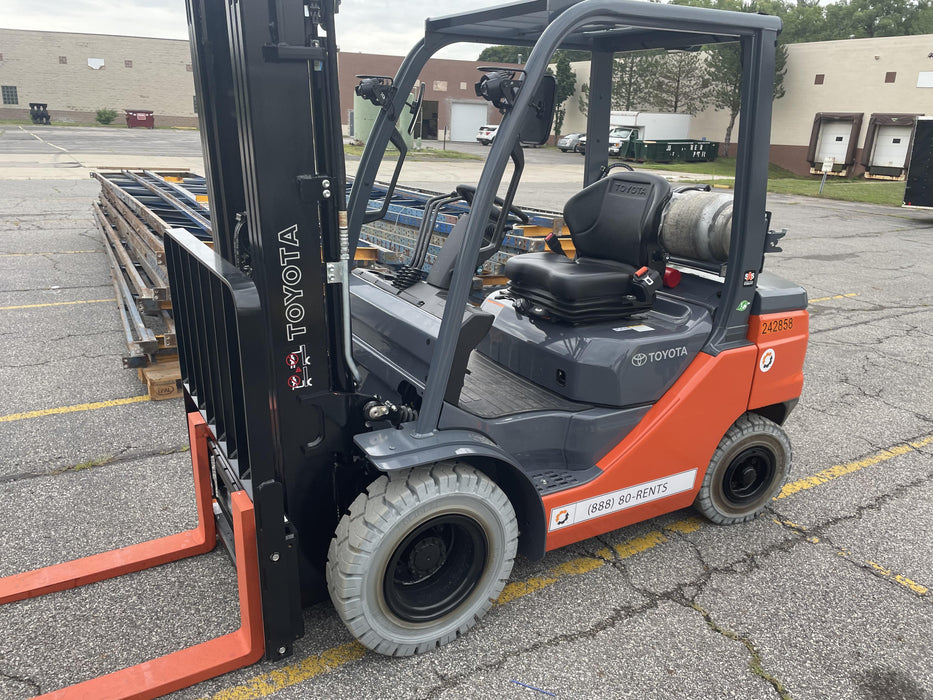 2022 TOYOTA 50-8FGU25