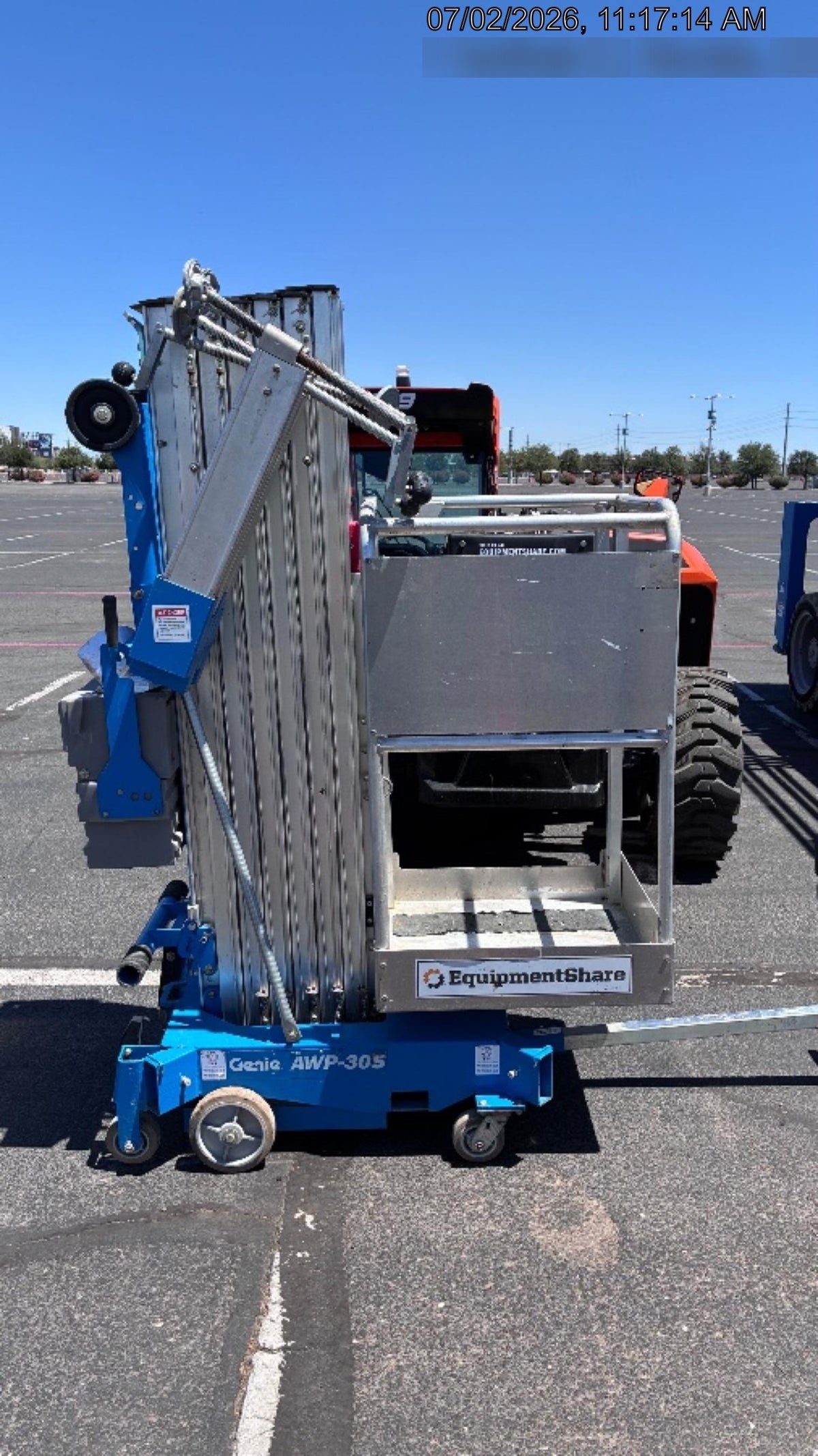 2019 GENIE AWP-30S