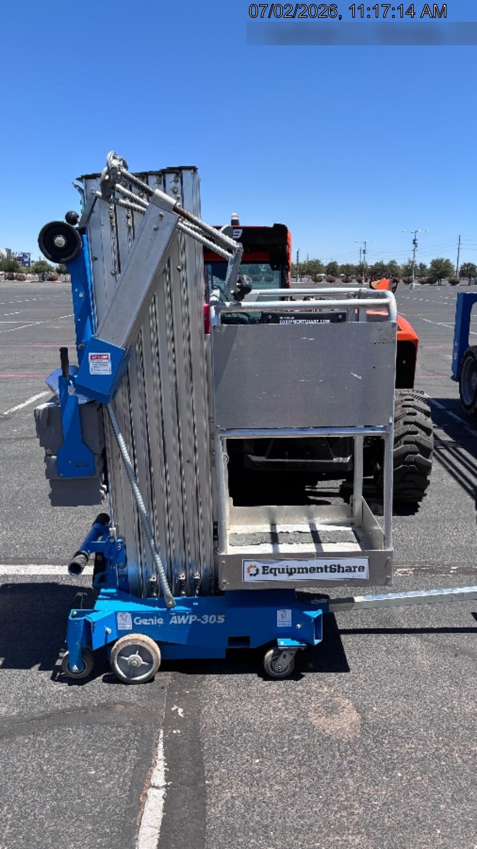 2019 GENIE AWP-30S