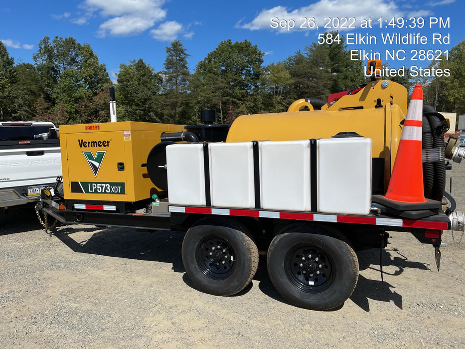 2021 Vac-Tron LP573XDT T4 Koehler Diesel Engine, 500 Gallon Debris Tank, x2 100 Gallon Water Tanks