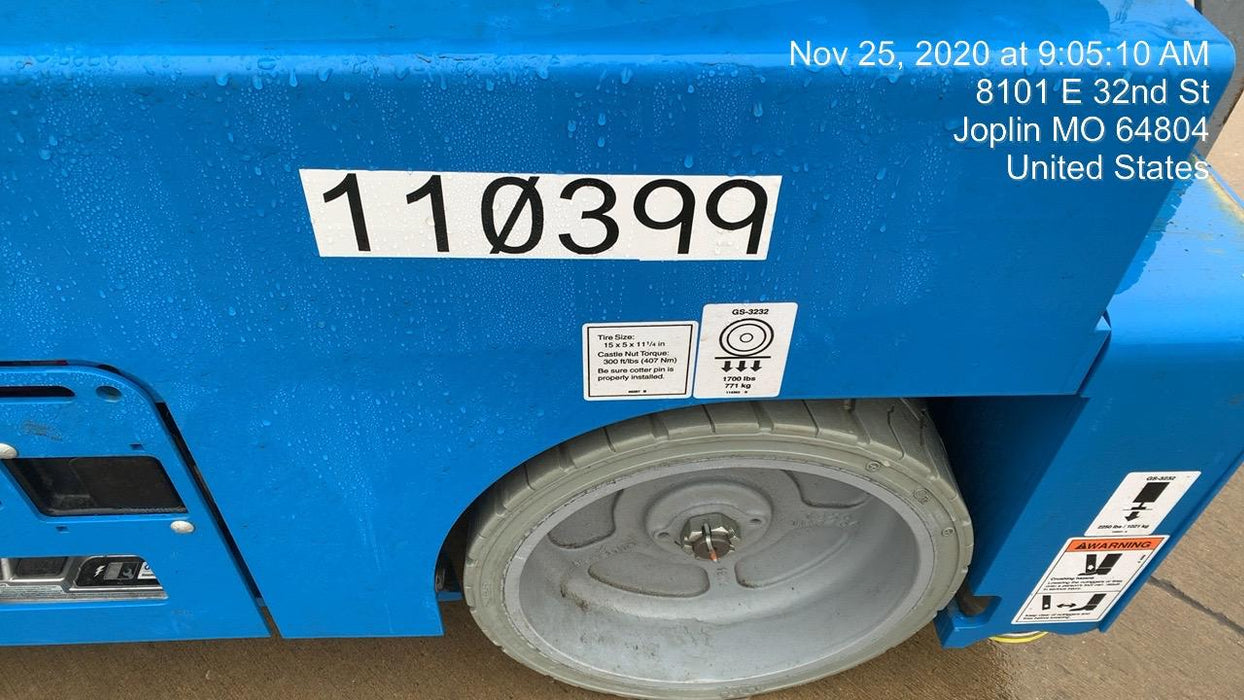 2020 Genie GS-3232 Standard, Folding half height swing gate, 800W Inverter