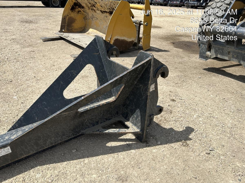 2023 JRB WA250-6 JRB Attachment