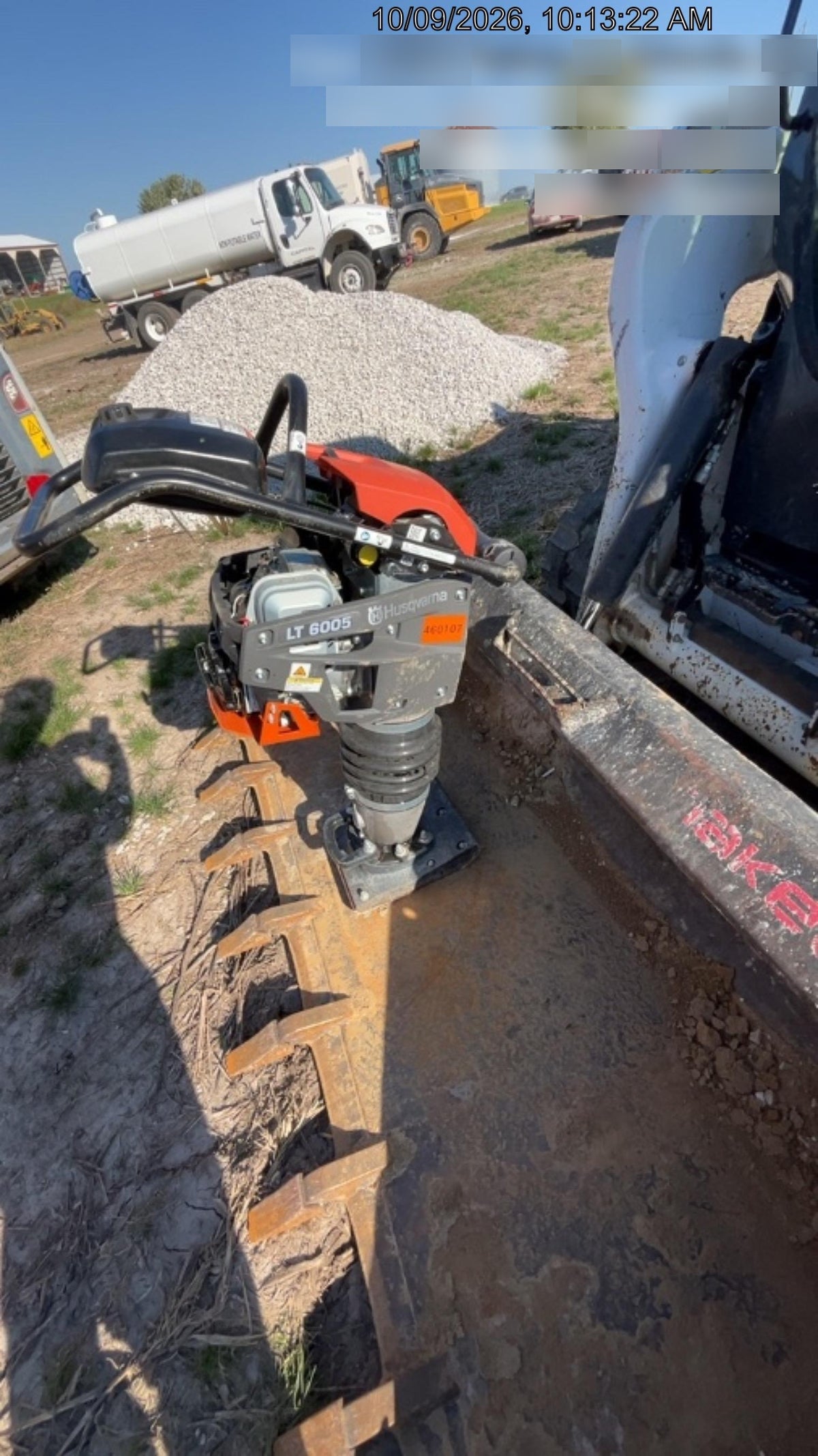 2024 HUSQVARNA LT6005