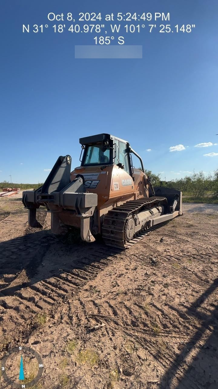 2015 CASE 2050M