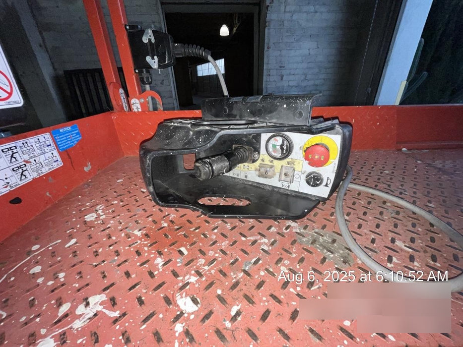 2020 Skyjack SJIII-3219 Solid NM Tires, Half height spring hinged entry gate, Dual Beacons, 800W Inverter