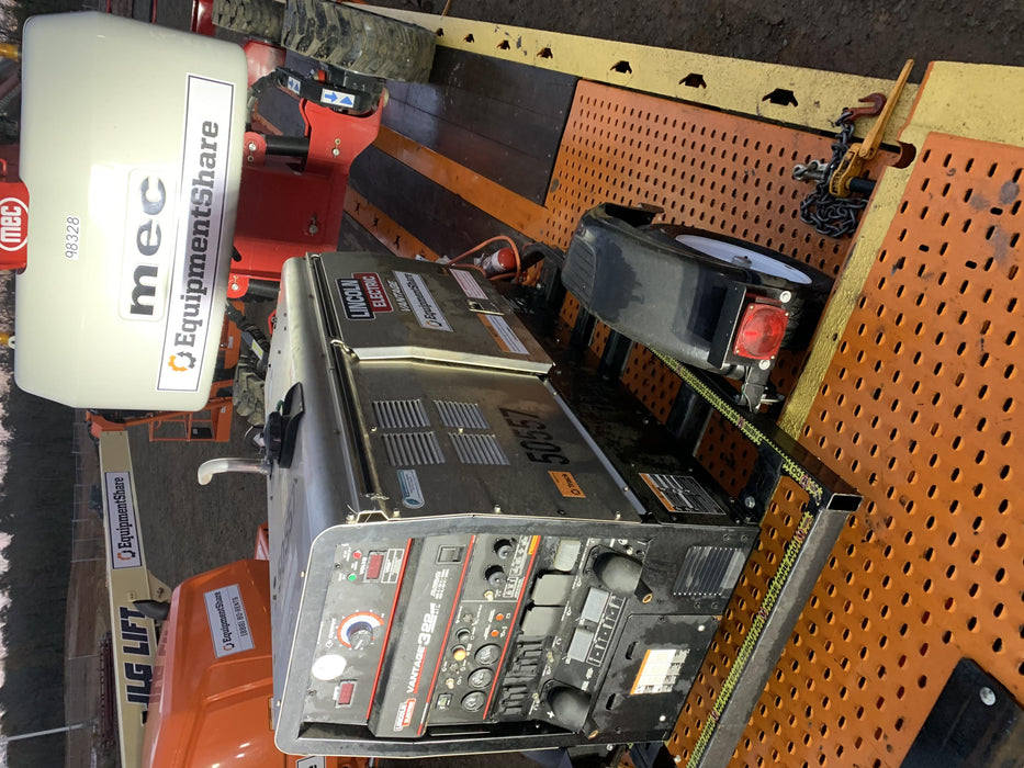 2019 Lincoln Electric Vantage 322 Welder Ready-Pak 3, Two wheel trailer, Fender and Light kit, Cable Rack