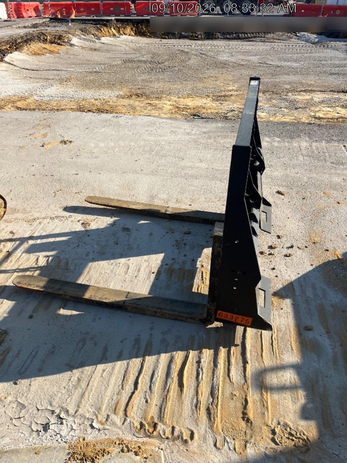 2025 ARROW MATERIAL HANDLING 72" Pallet Forks - Arrow