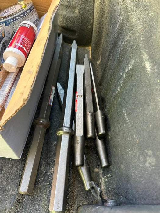 2021 AMERICAN PNEUMATIC TOOL D-handle rivet Buster