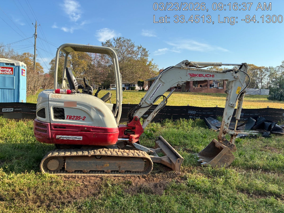 2020 TAKEUCHI TB235-2R