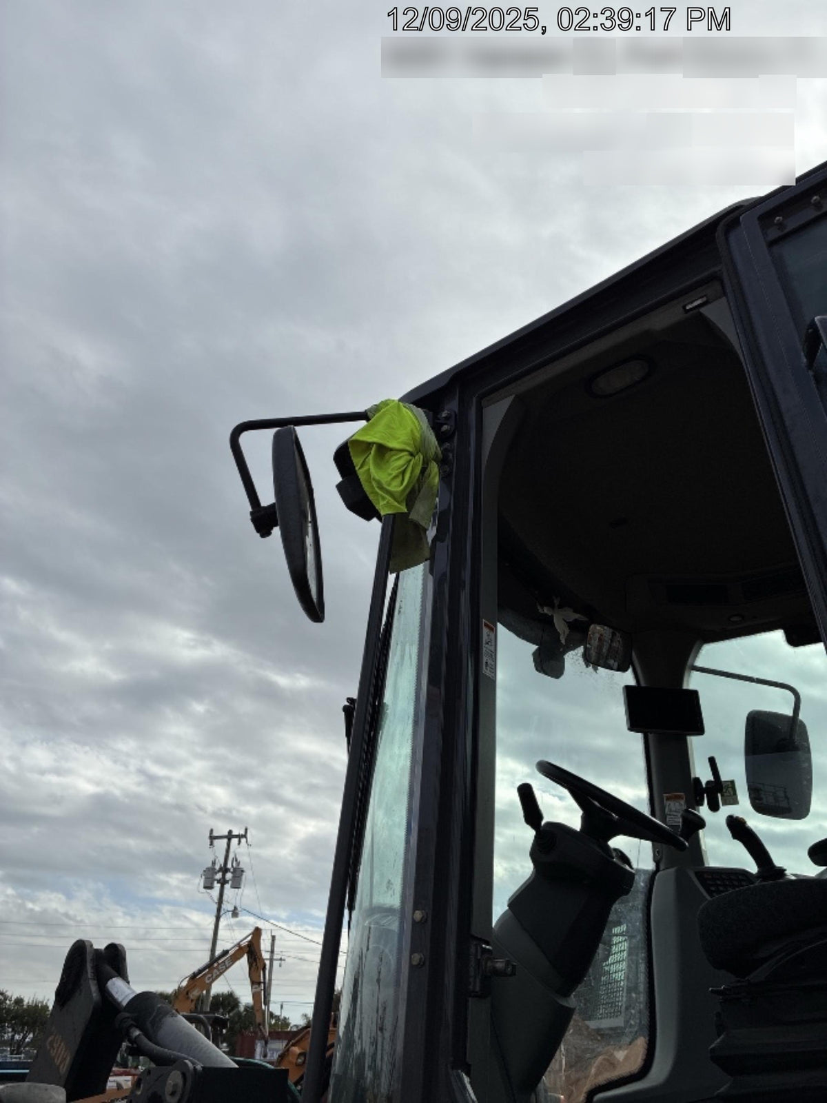 2018 Case 621G CLOSED CAB, 1 FUNCTION, JRB 416 STYLE HYD COUPLER