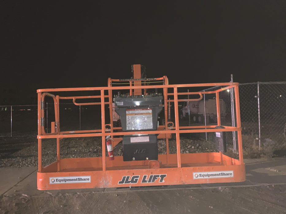 2019 JLG 460SJ