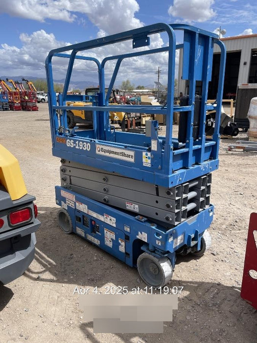 2019 Genie GS-1930 Half Height Swing Gate, 800W Inverter