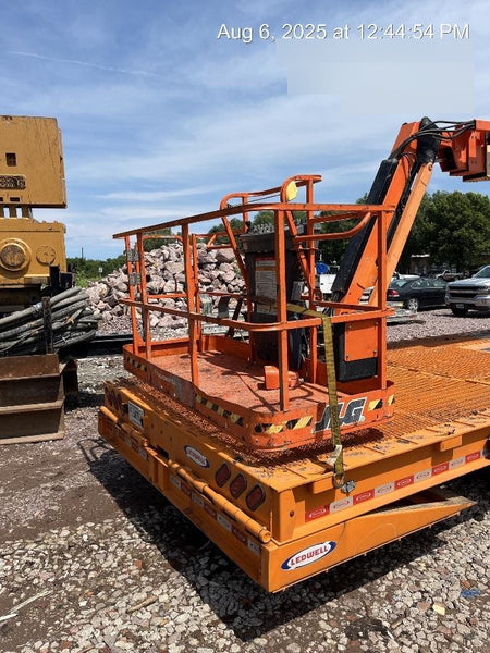 2022 JLG 860SJ