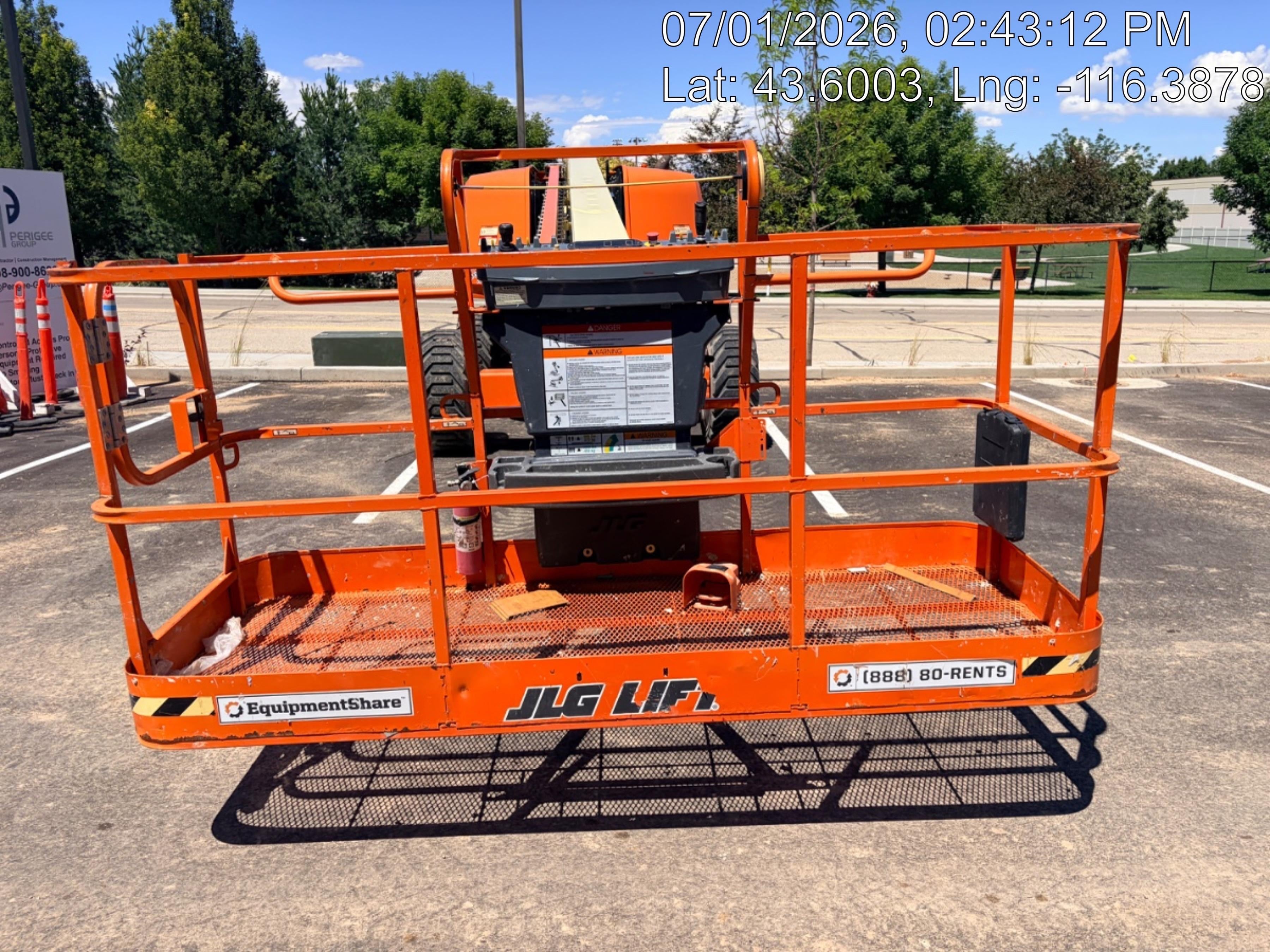 2021 JLG 600S