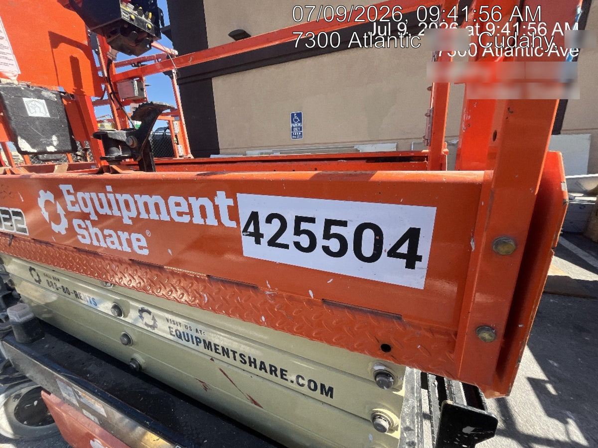 2024 JLG ES1932