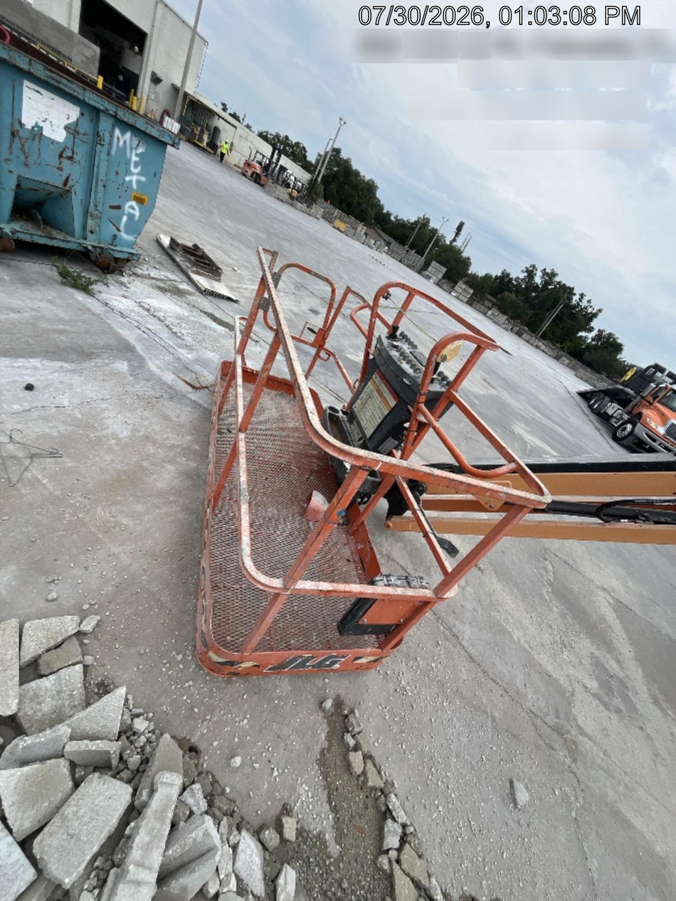2023 JLG 600AJ