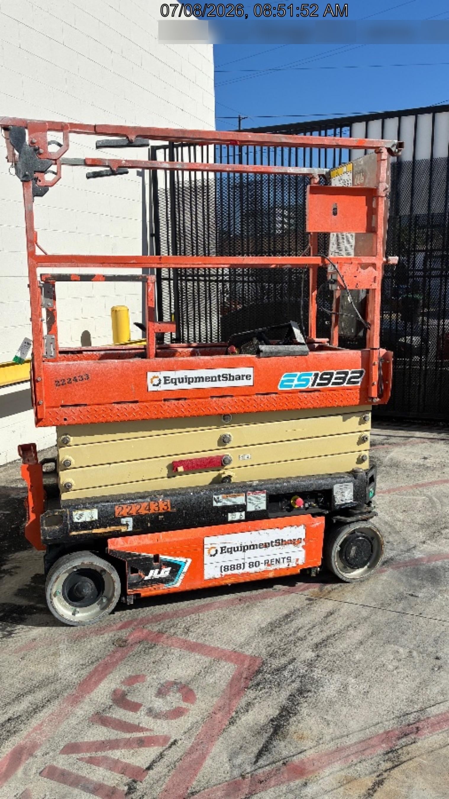 2022 JLG ES1932