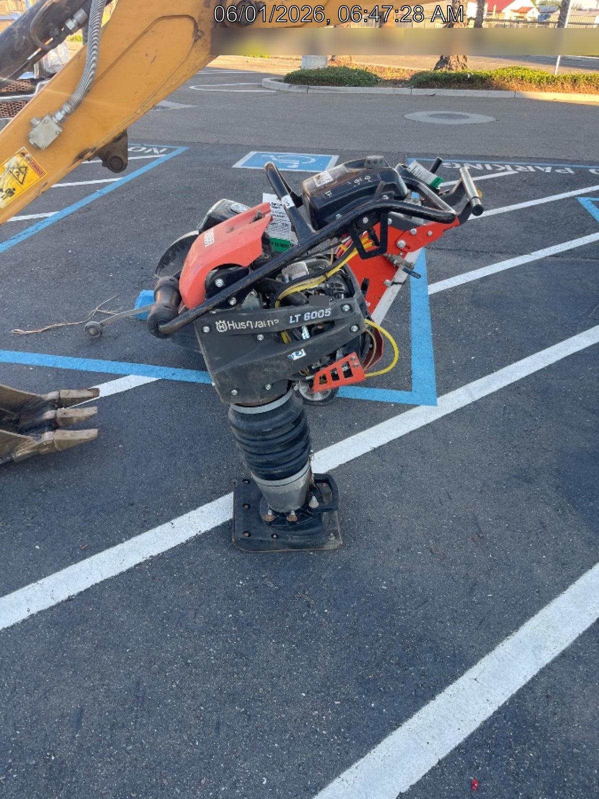 2024 HUSQVARNA LT6005