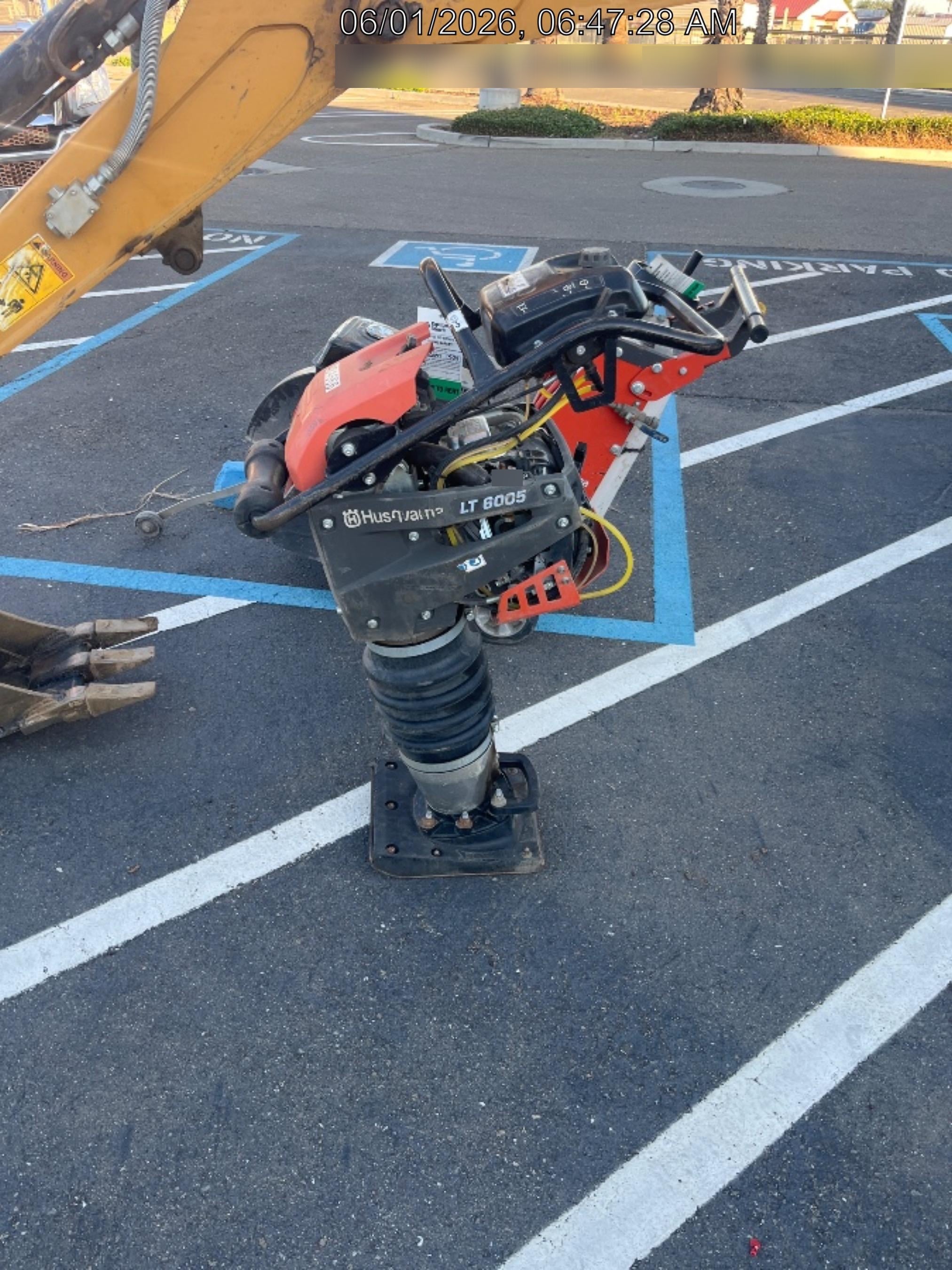 2024 HUSQVARNA LT6005