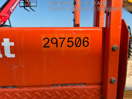 2023 JLG ES1932