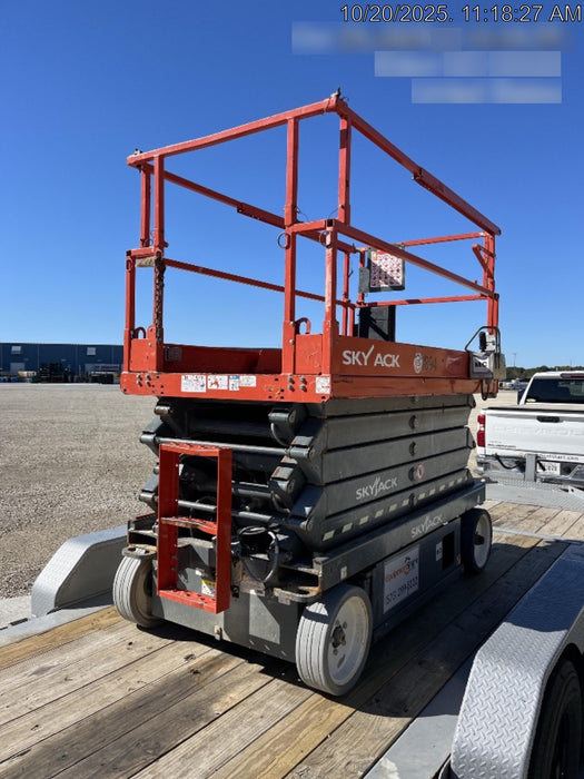 2016 Skyjack SJIII-4632 32' Electric Scissor Lift, Wide Deck