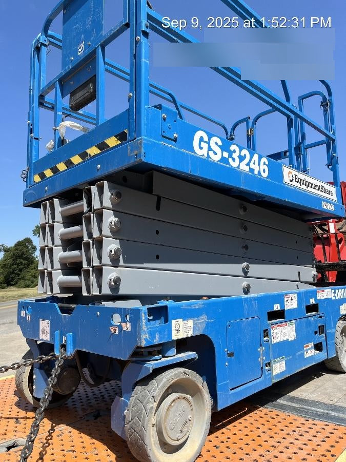 2021 GENIE GS-3246