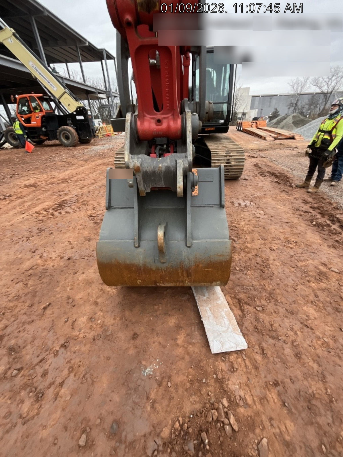 2025 LINK-BELT 42" Bucket - Link-Belt
