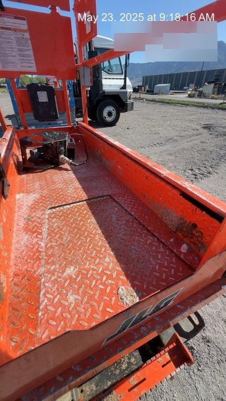 2021 JLG ES1932