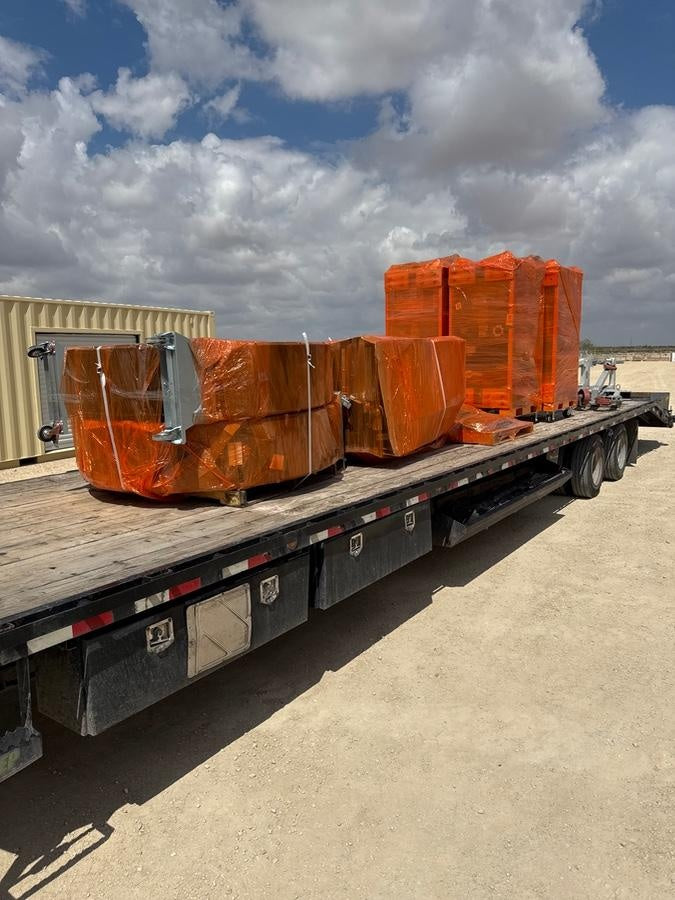 2025 MILLER ELECTRIC XMT 400
