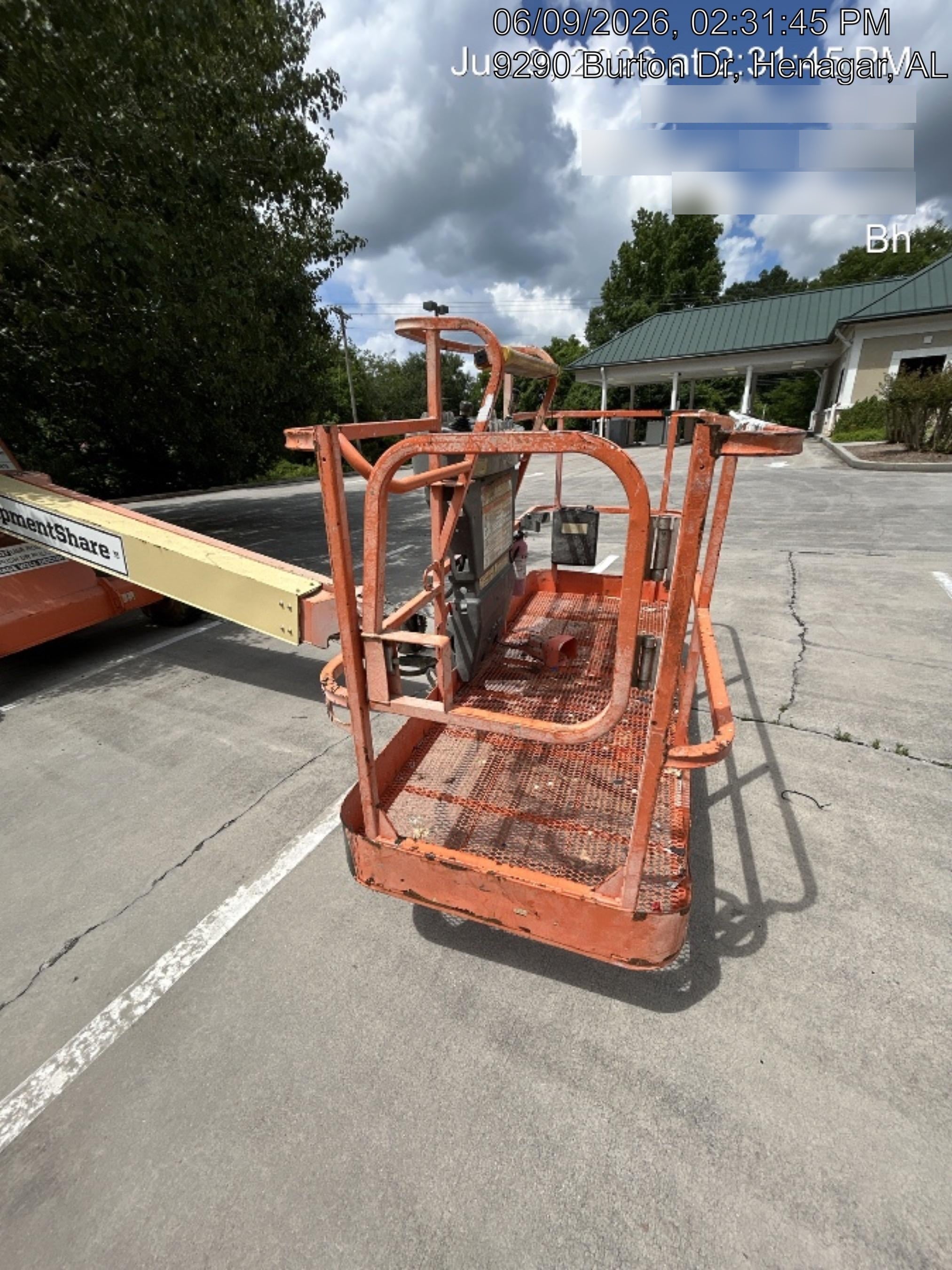 2019 JLG 400S