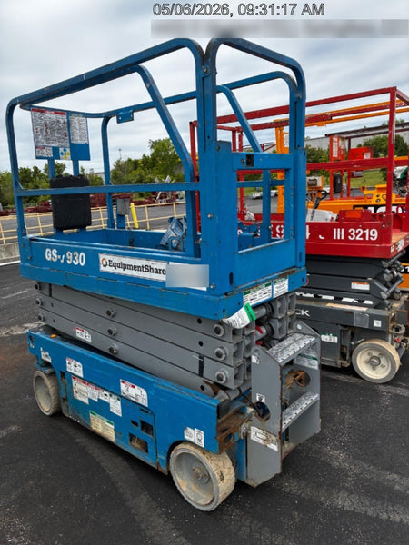 2020 Genie GS-1930 Solid Non Marking Tires, Beacon, Folding rails with half height swing gate