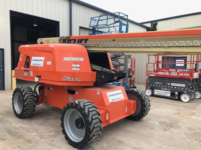 2019 JLG 660SJ