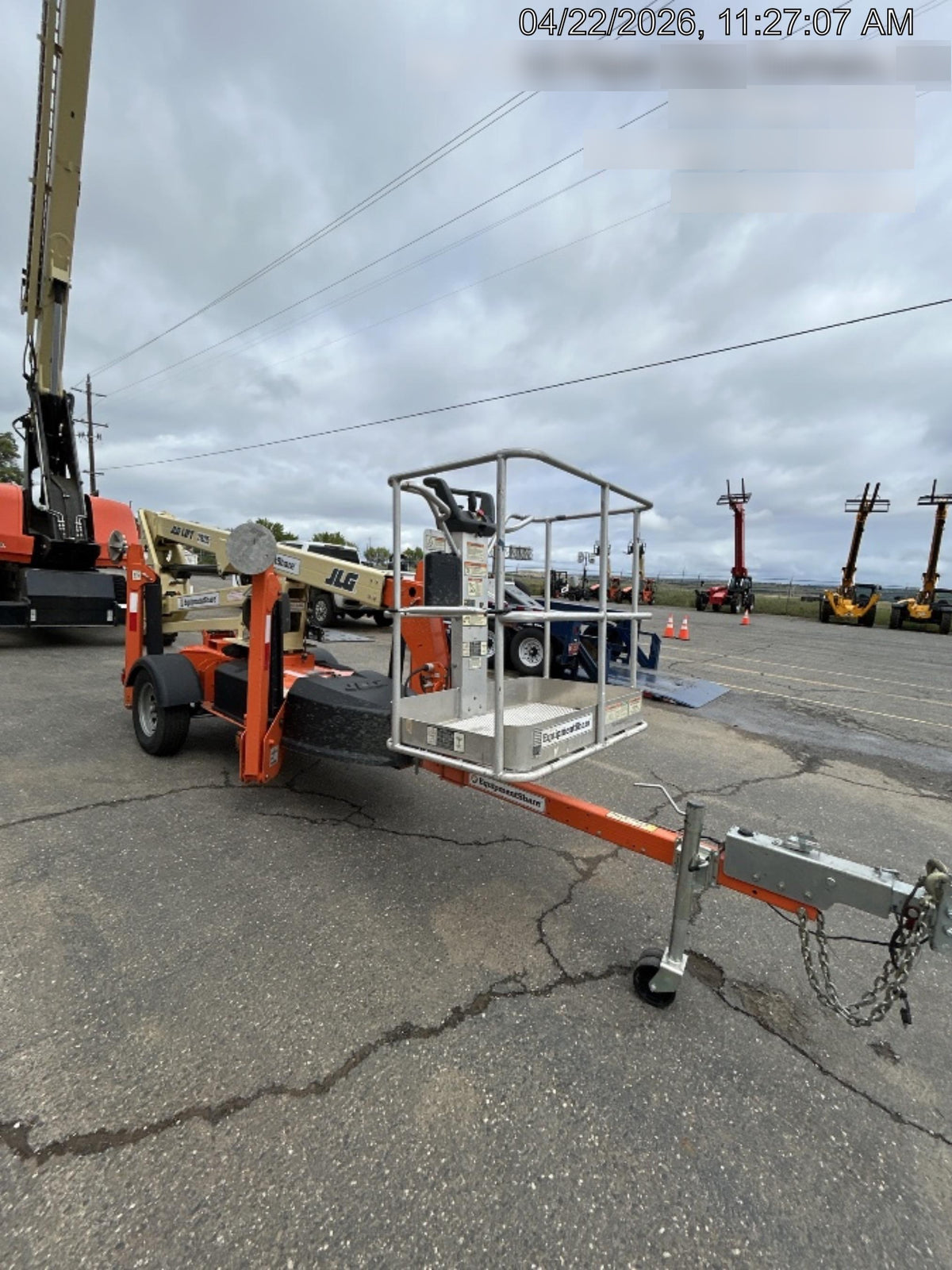 2022 JLG T350