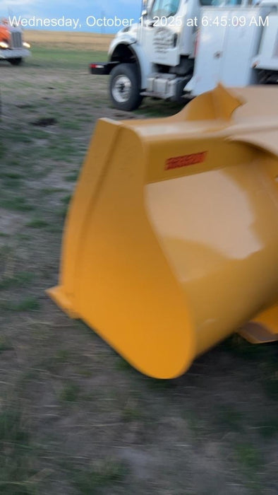 2025 JOHN DEERE 2.75 cu yd Wheel Loader Bucket - John Deere