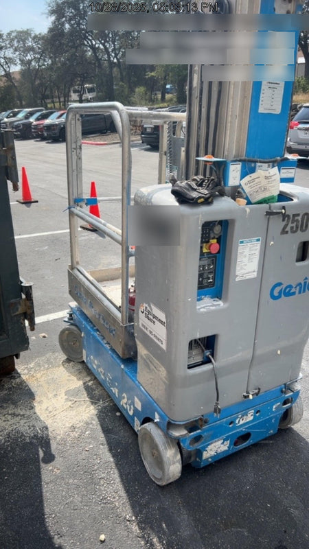 2019 GENIE GR-20