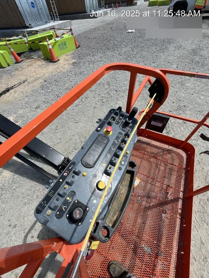 2024 JLG 660SJ