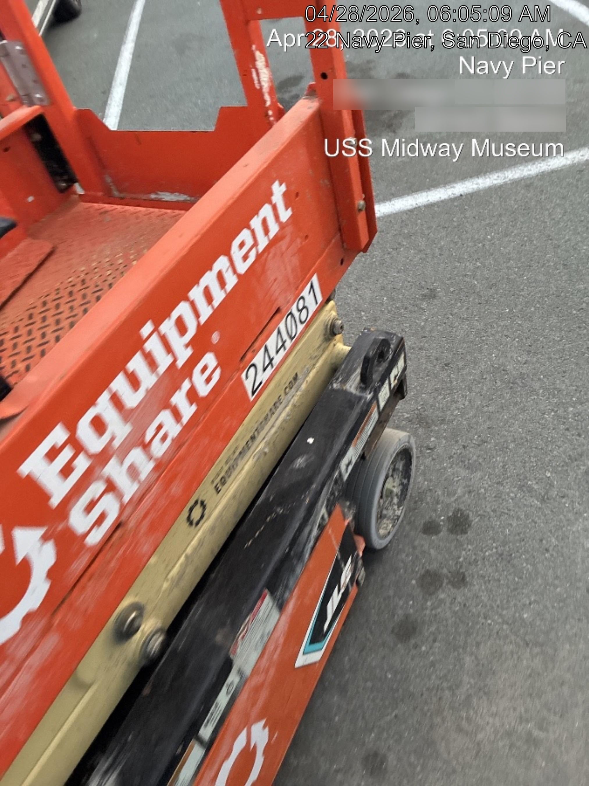 2022 JLG ES1330L