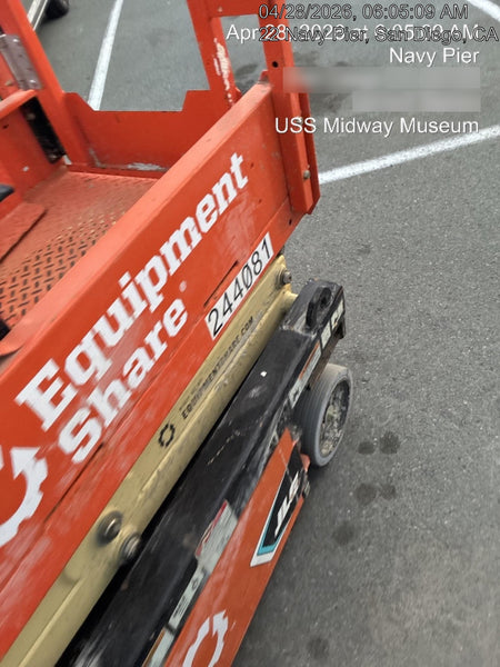 2022 JLG ES1330L