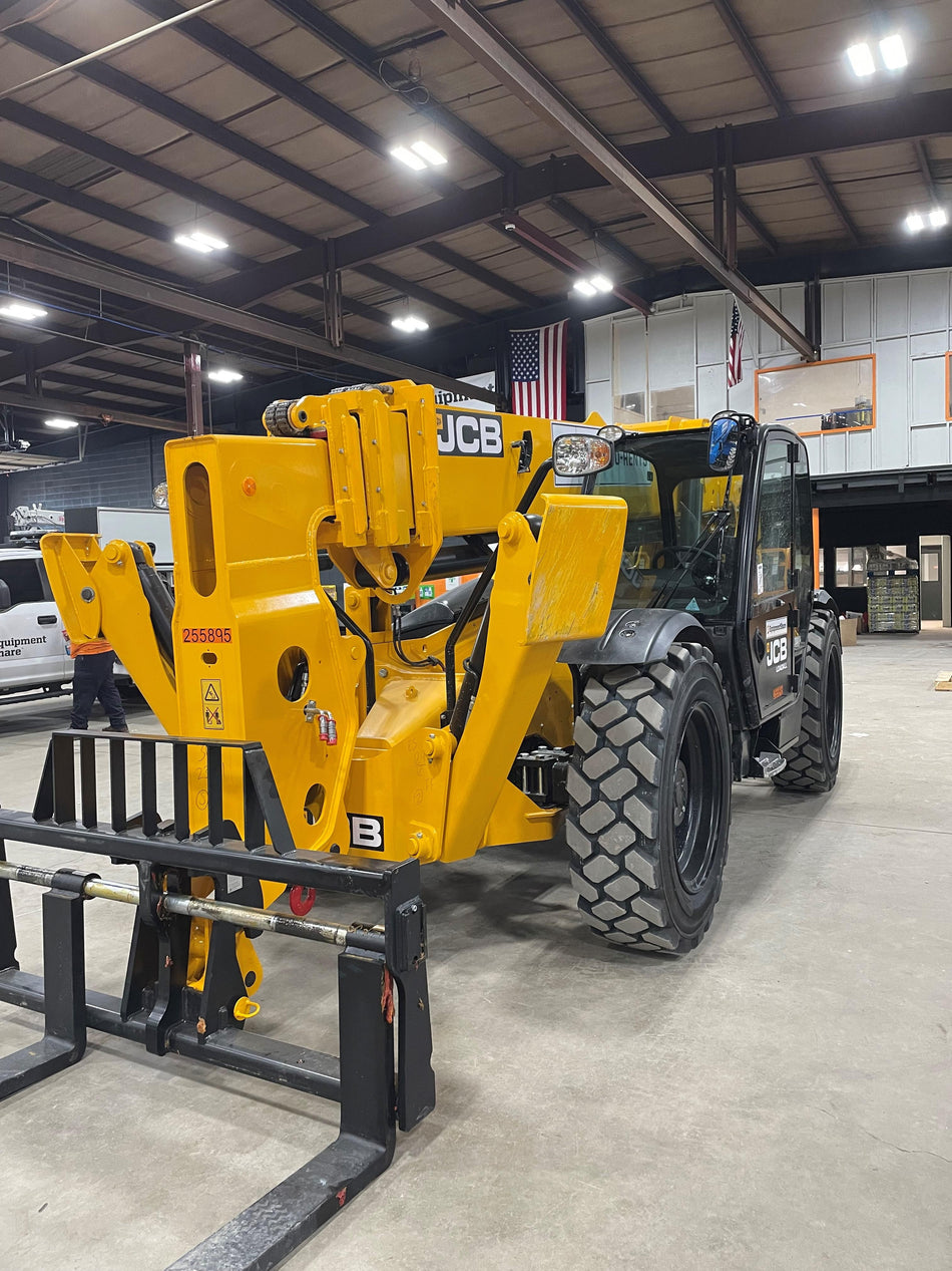 2022 JCB 512-56