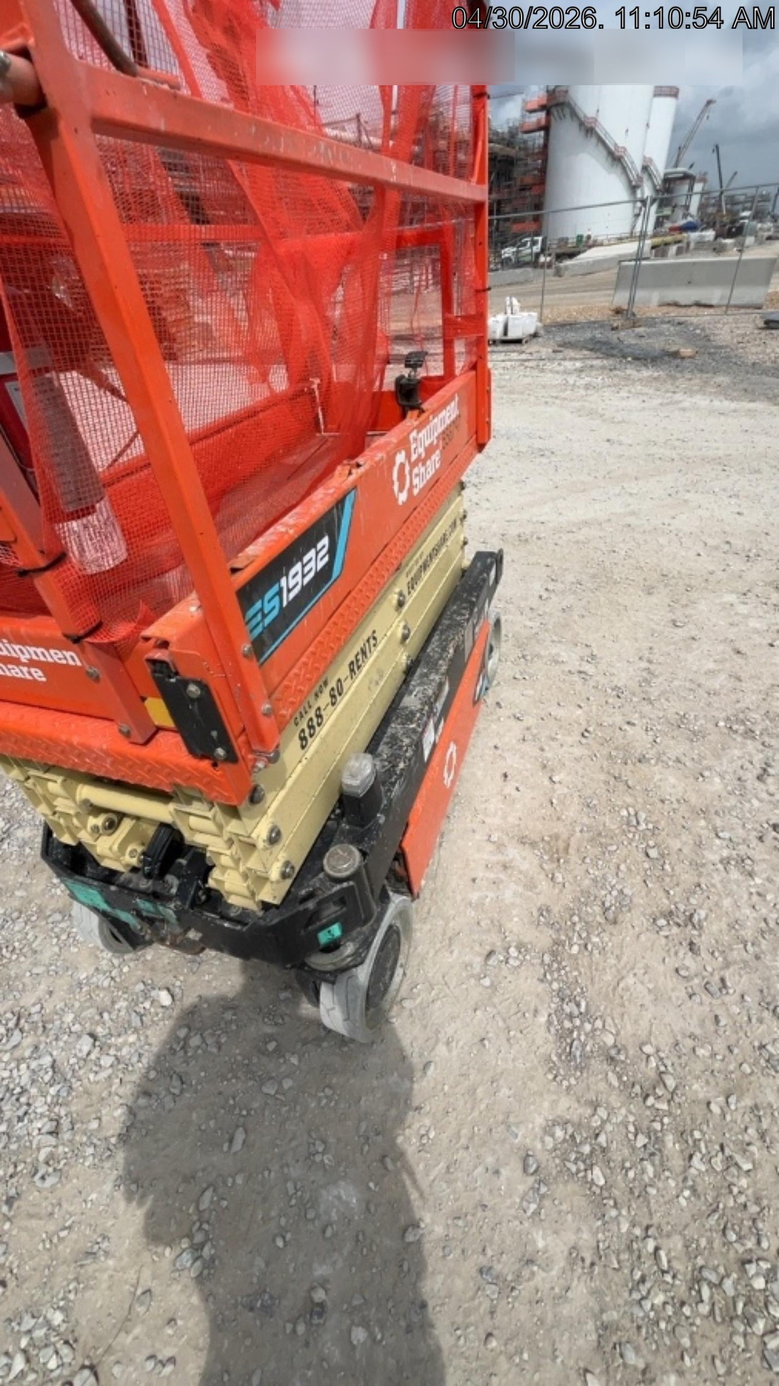 2025 JLG ES1932