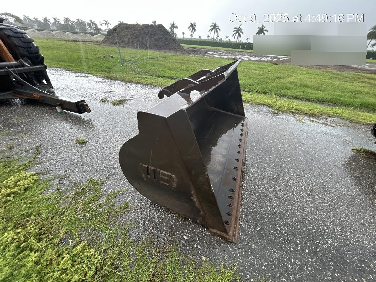 2018 WERK-BRAU 3.0 cu yd Bucket - Werk-Brau