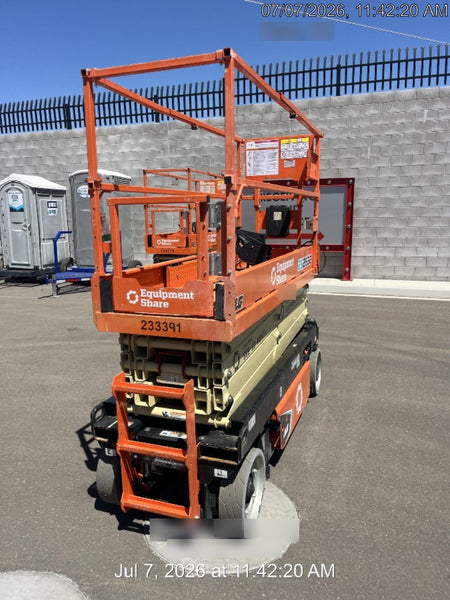 2022 JLG ES2632
