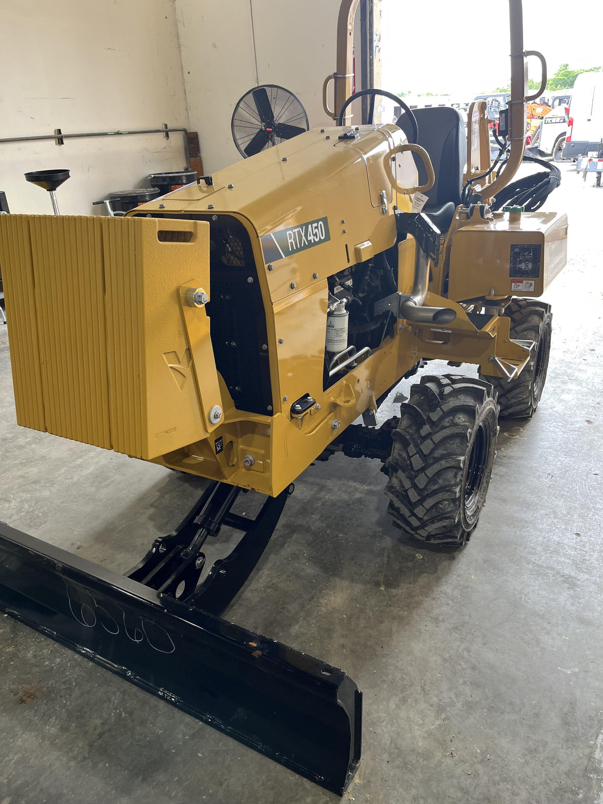 2023 VERMEER RTX450